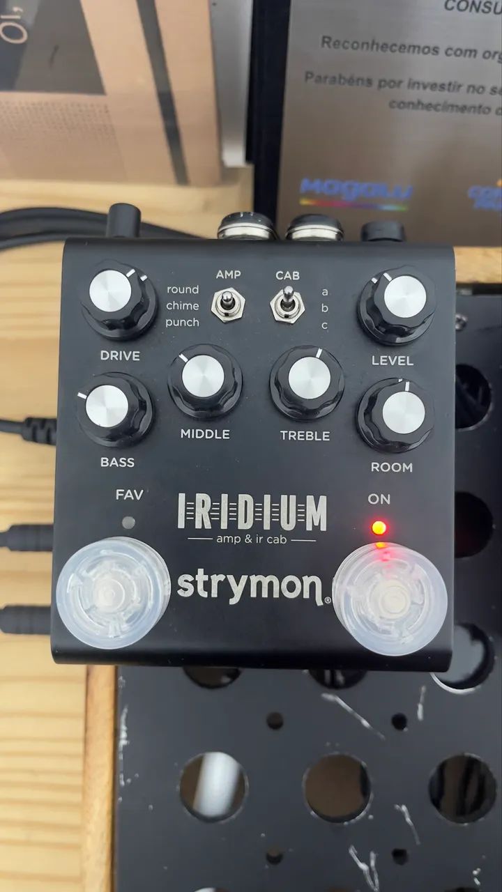 Strymon Iridium troco apenas Pelo Ruby UAD