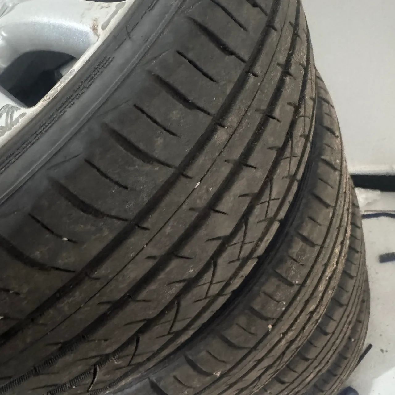 Vendo/troco rodas limited golf r20  - Foto 2