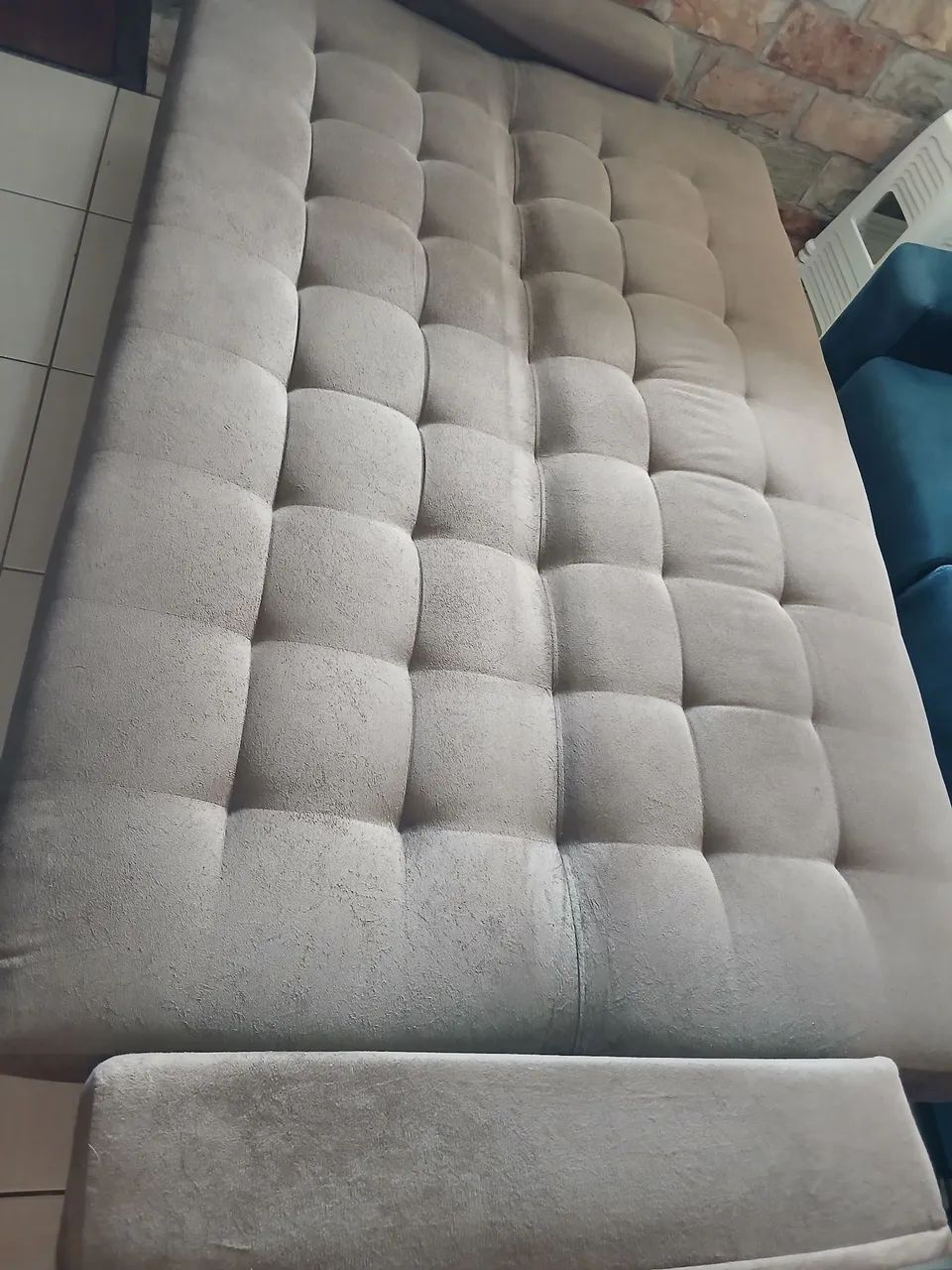 Sofá Retrátil vira cama casal  - Foto 4