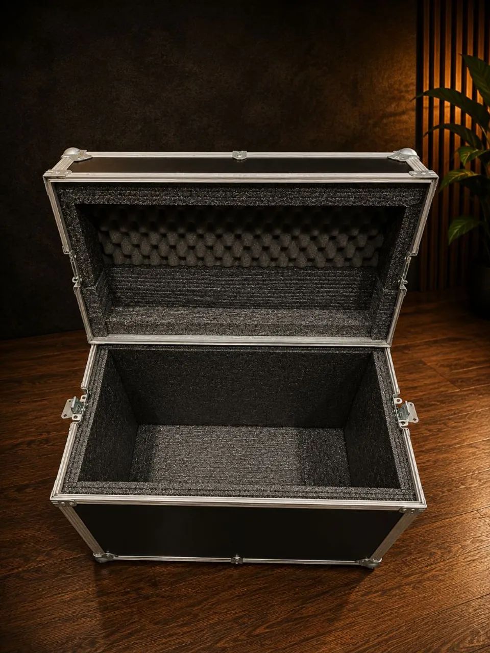 CASE PROFISSIONAL (Flight Case) Reforçado - Espumado Internamente - Foto 5