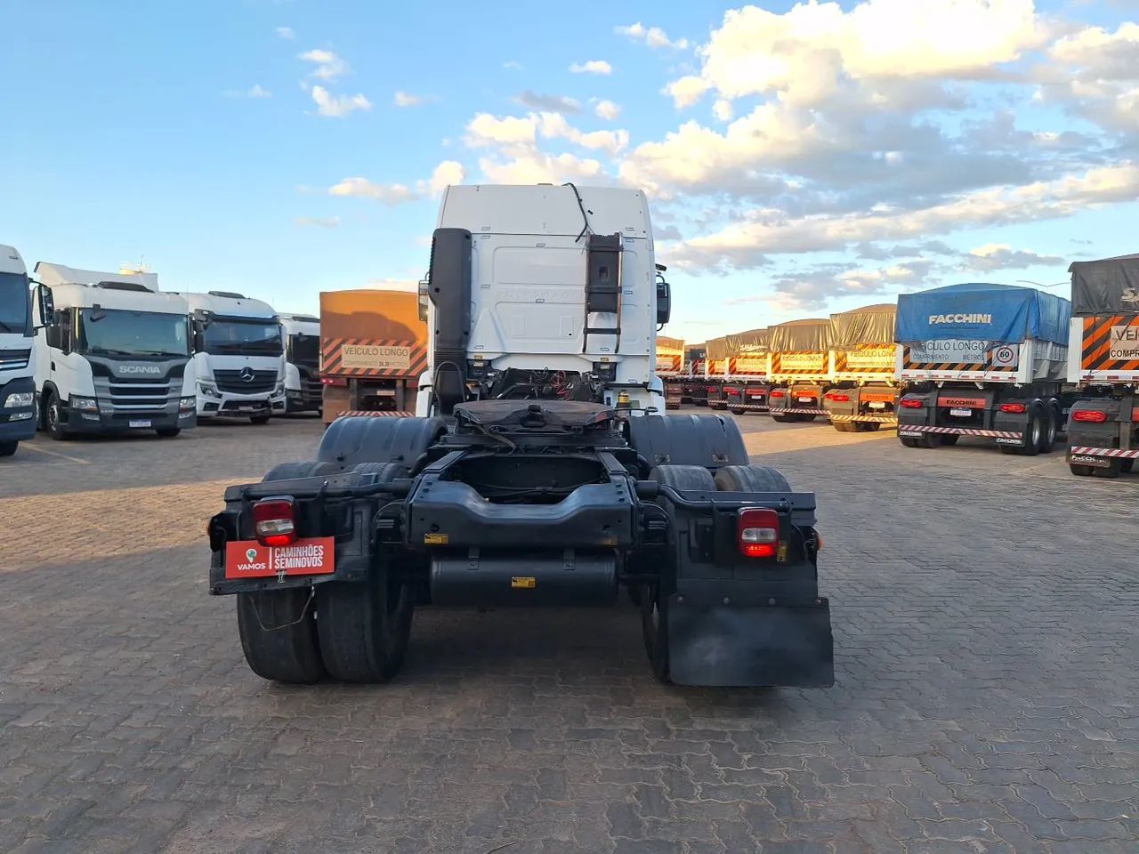 Volkswagen 25.420 Constellation 6x2 2p (Diesel)(E5) 2018/2019 VAMOS SEMINOVOS - Foto 5