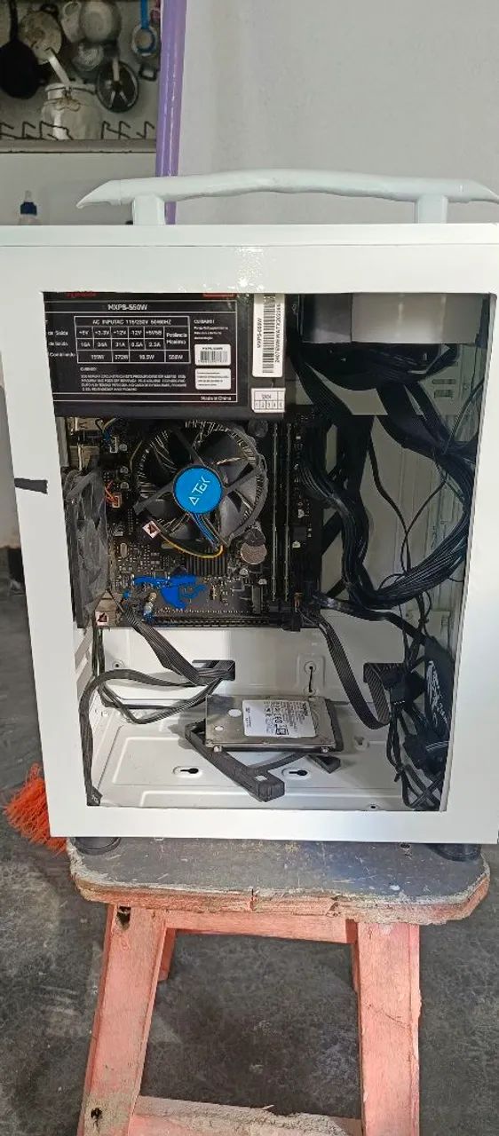 Gabinete com mouse e teclado  - Foto 2