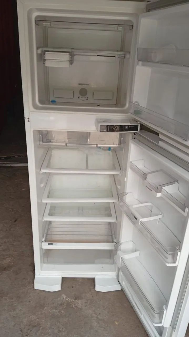 Vendo geladeira  - Foto 3