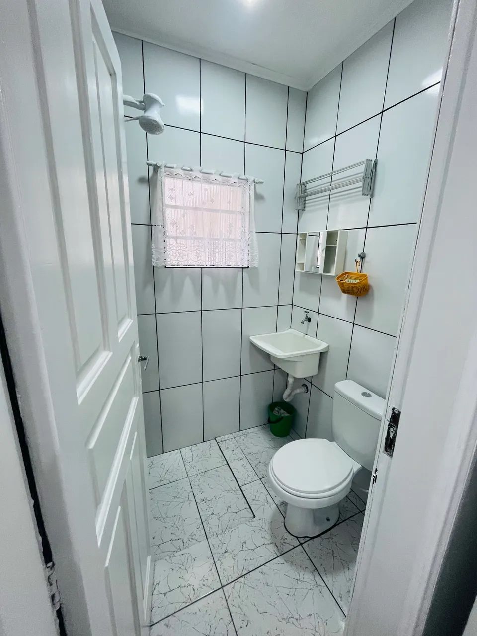APARTAMENTO KITNET CENTRO MONGAGUÁ  - Foto 4