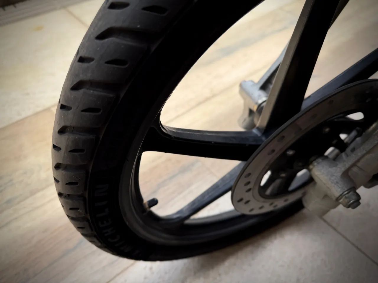 HONDA BIZ 125cc 2019 aceito troca - Foto 6