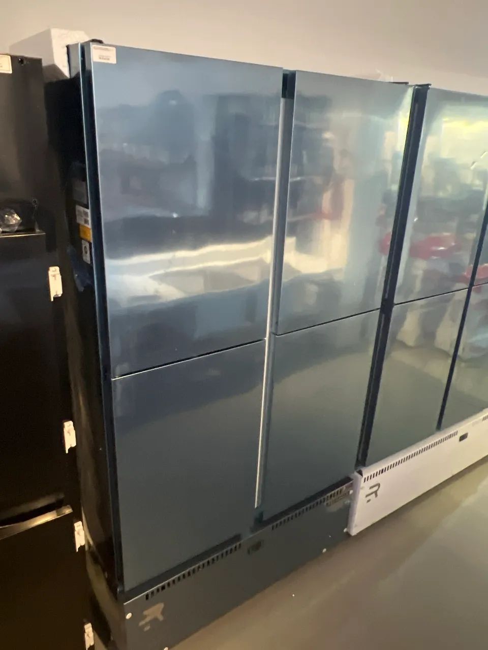 Geladeira industrial - 4 portas - inox - Refrimate 