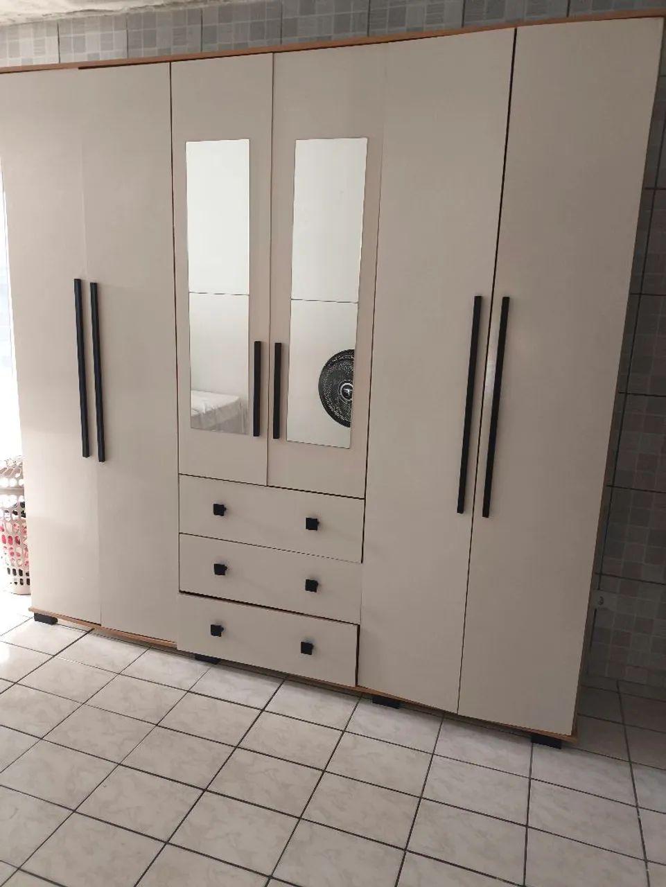 Guarda roupa casal