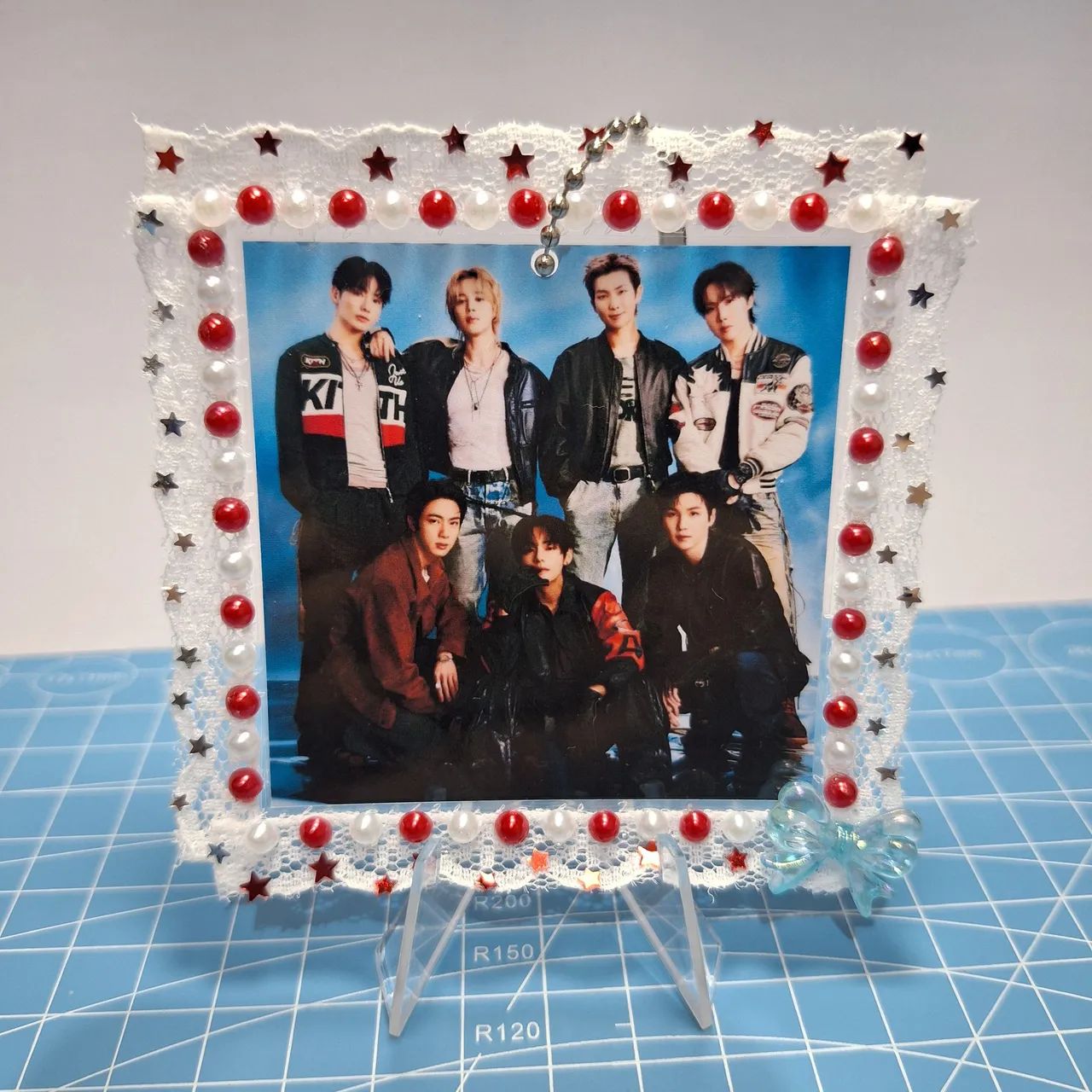 2 chaveiros plastificados e decorados bts fanmade - Foto 4