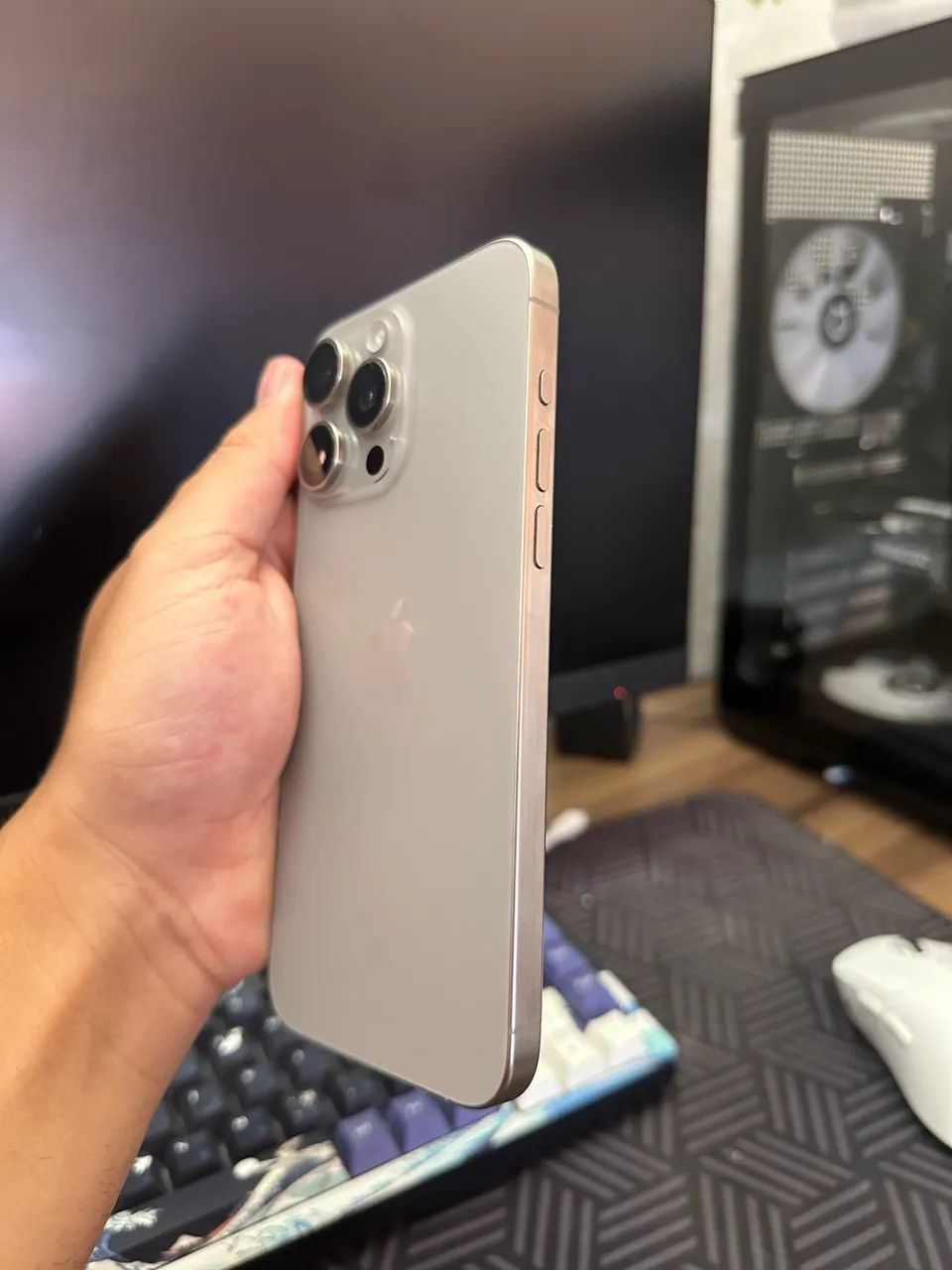 15 pro Max natural titânio  - Foto 4