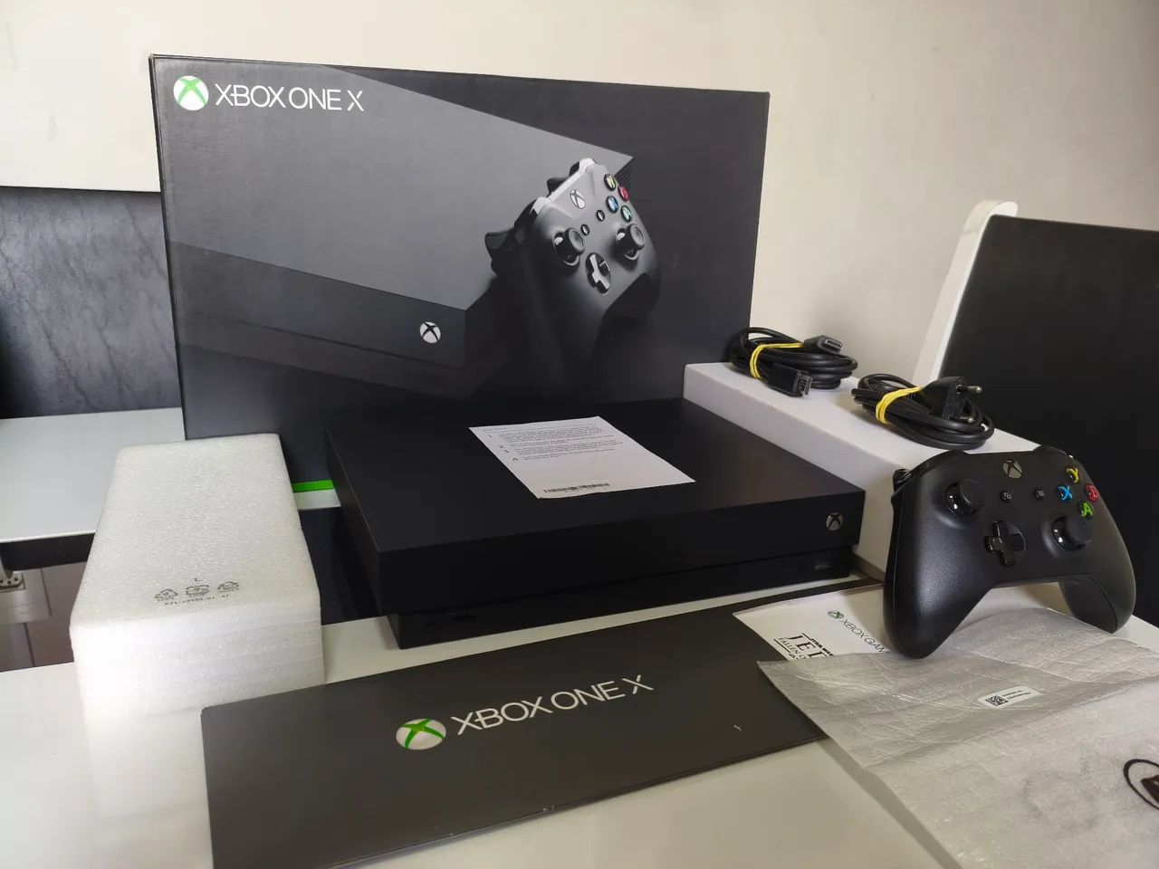 Xbox One X HDR 1TB 4K - Foto 3