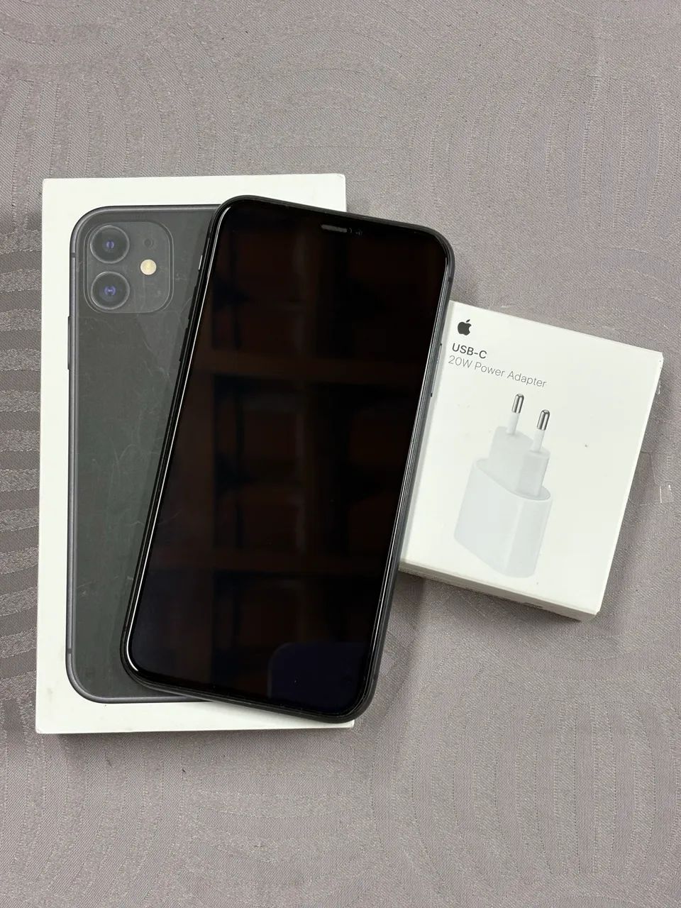Celular iPhone 11 64GB