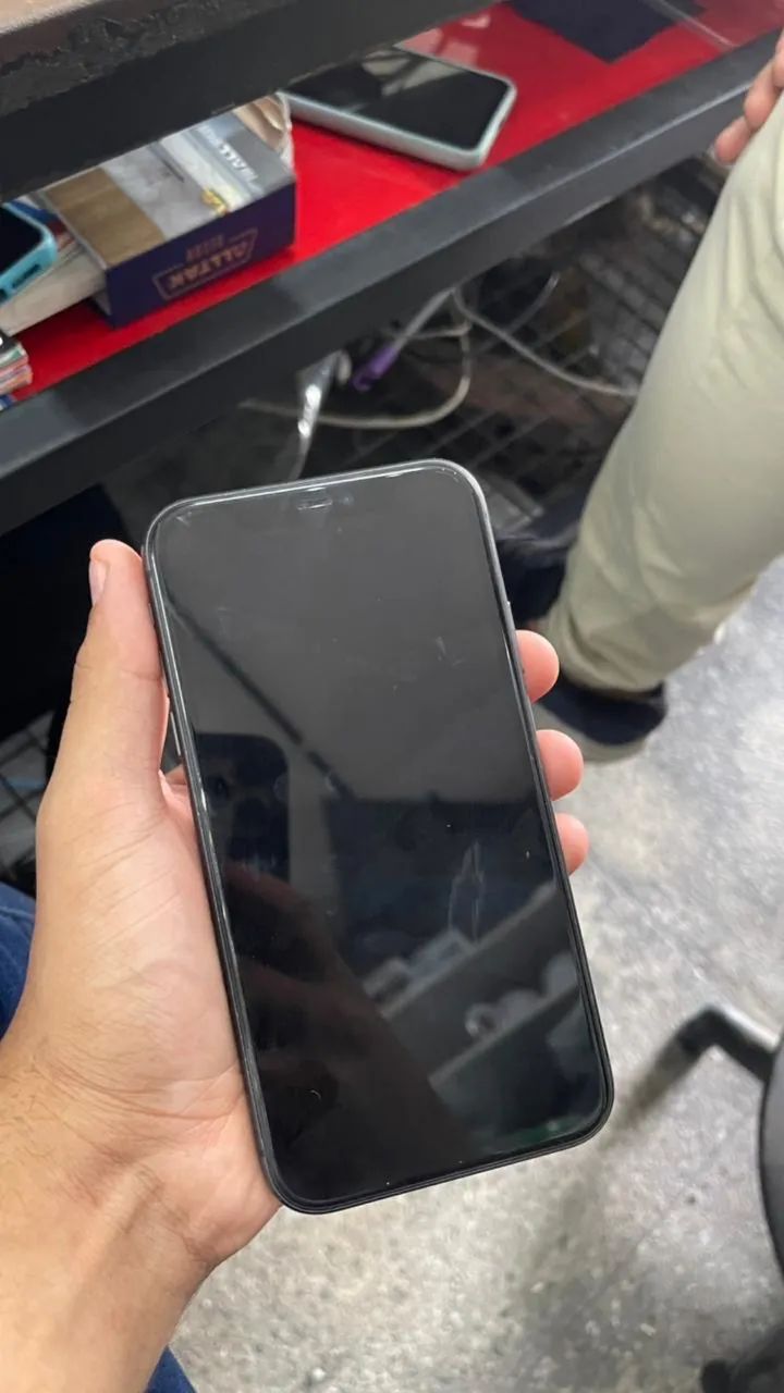 celular iphone 11 64gb preto  - Foto 3