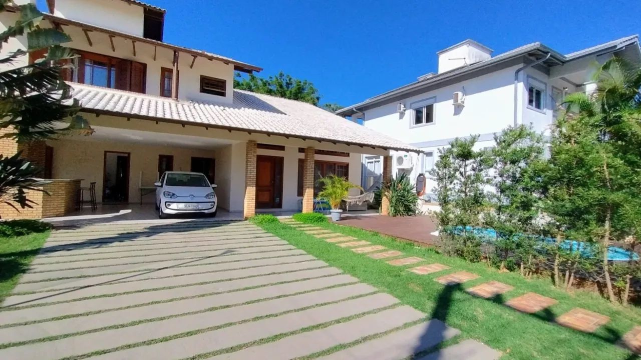 Casa com 4 quartos no Rio Tavares