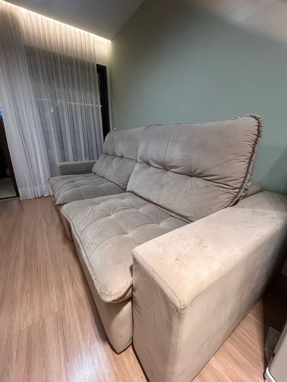 Sofá Retrátil e Reclinável 2,50m em Suede - Excelente Estado - Foto 2