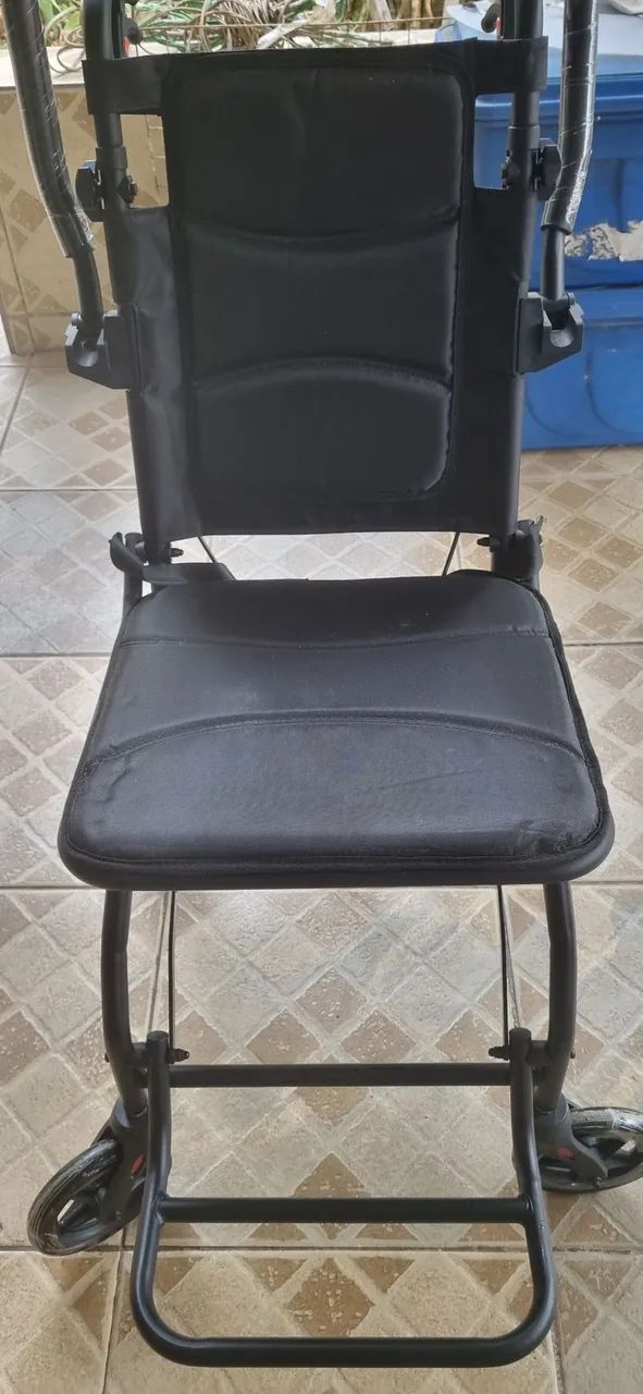 Cadeira de Rodas Dellamed