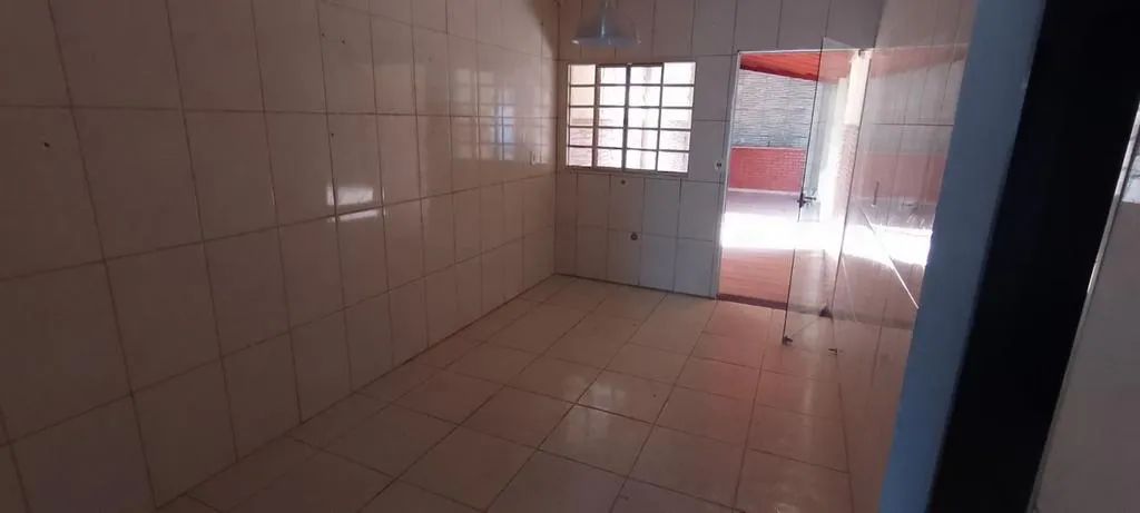 Casa à venda em Mococa, Jardim Planalto Verde, com 3 quartos, com 100 m² - Foto 2