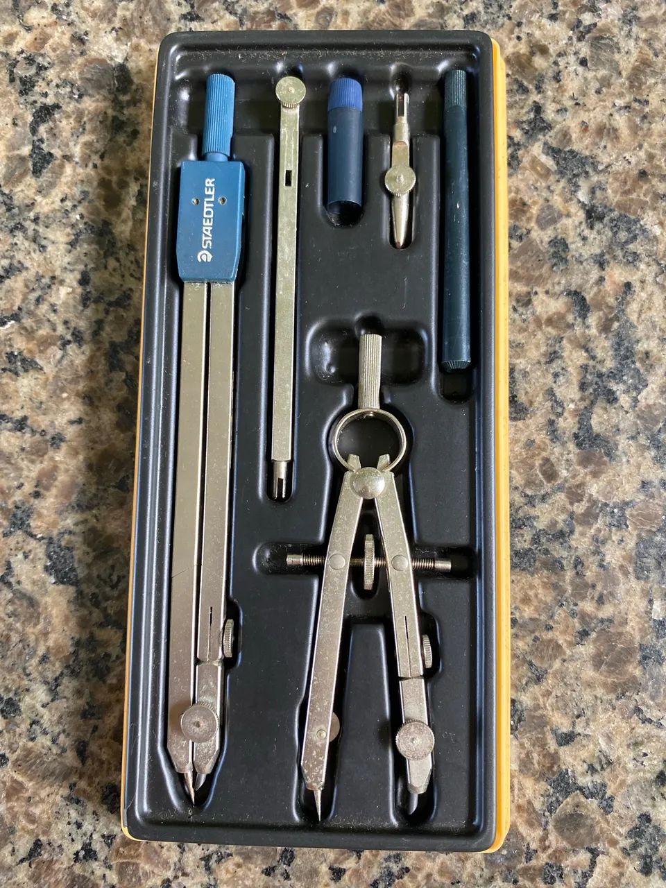 Conjunto Staedtler - compasso técnico. - Foto 2