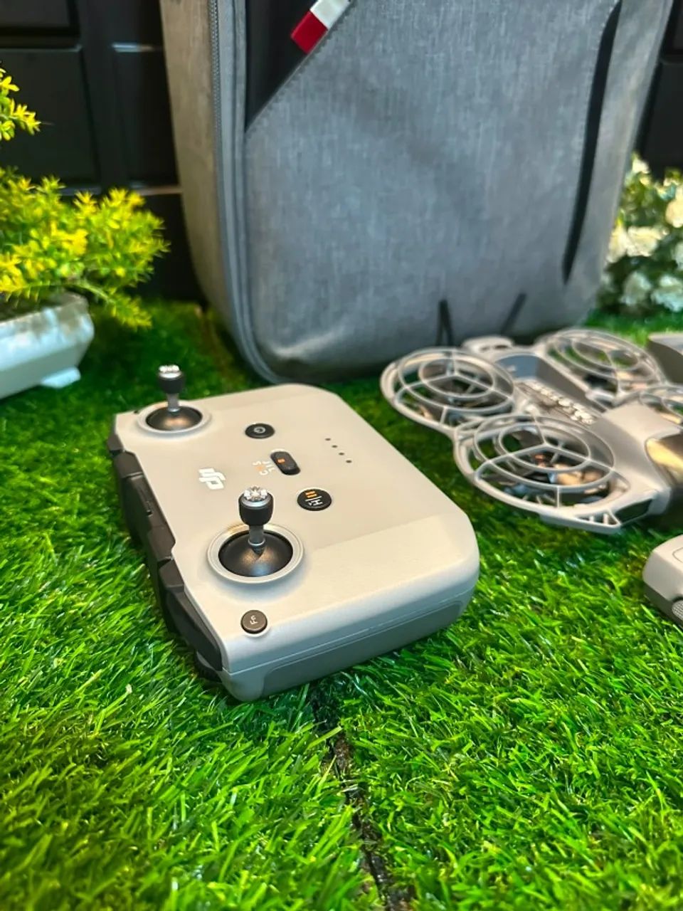 EXCLUSIVO Dji Neo 2 com Controle + Bag - Foto 4