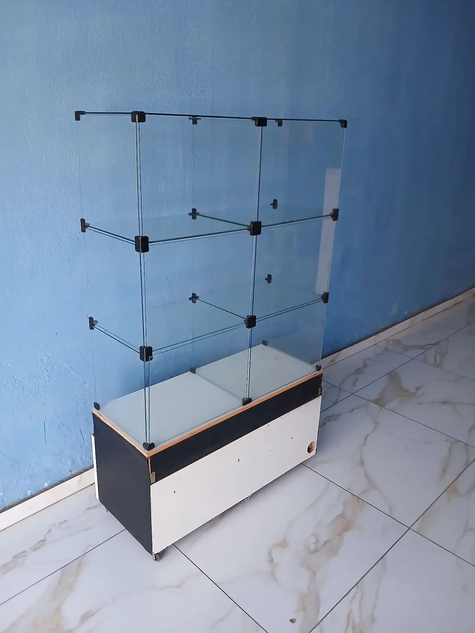 Vendo essa vitrine expositora 