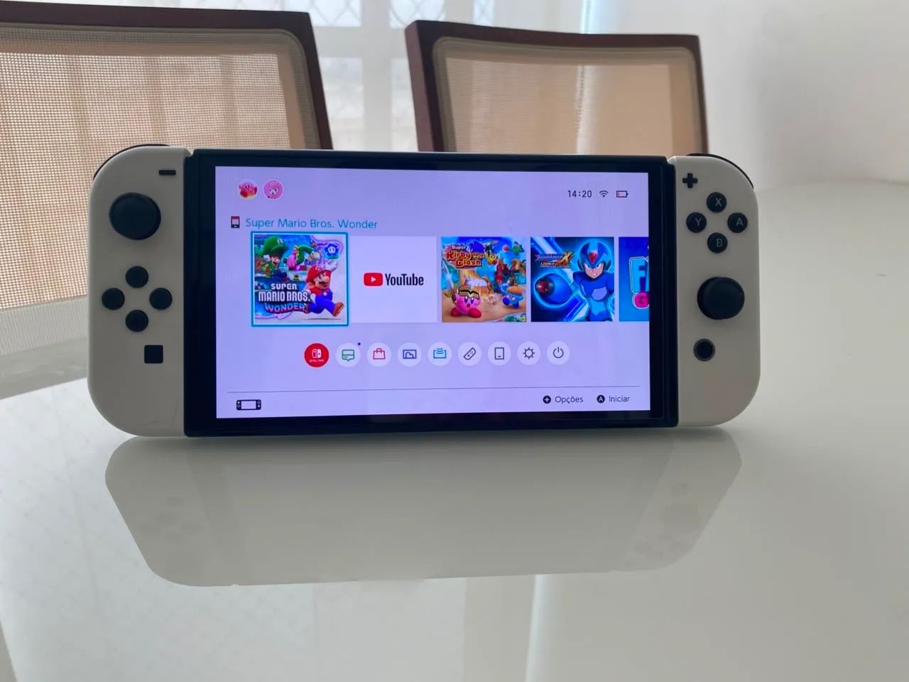 Nintendo Switch OLED 64gb + Pro Controller + 3 Jogos