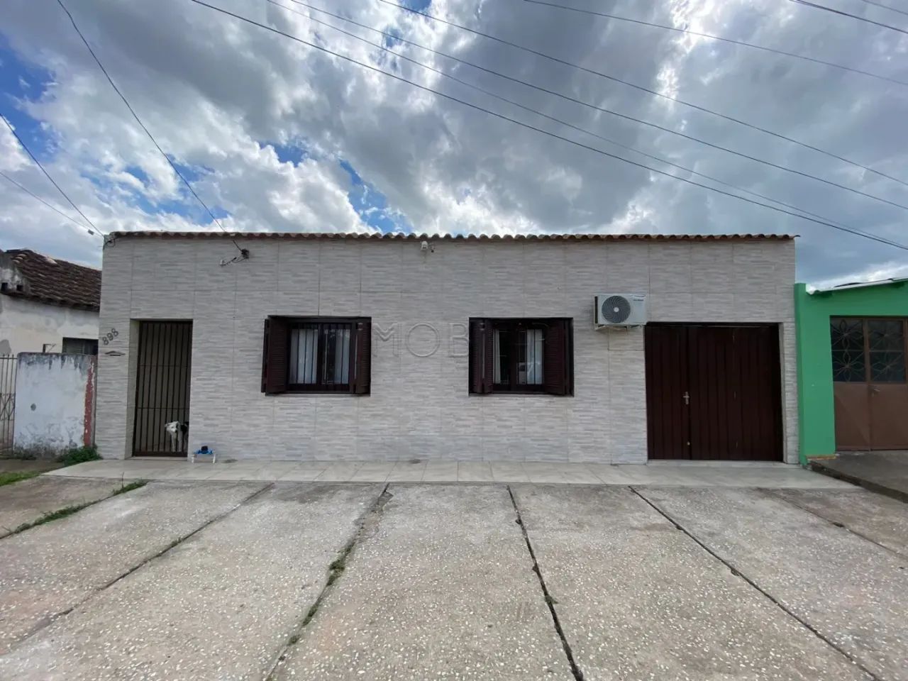 VENDE-SE CASA EM BAGÉ!