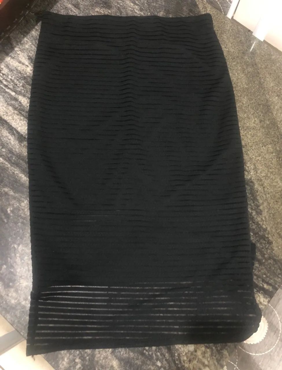 Saia preta modelo Midi. NOVA (M)