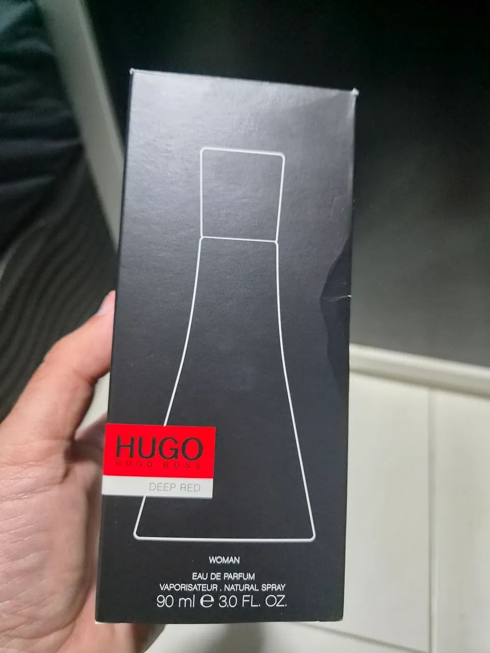 Perfume deep red hugo boss