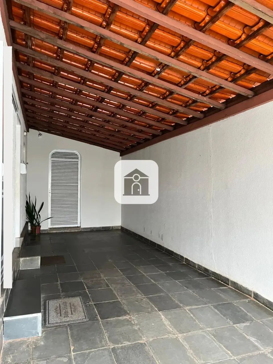 Casa para venda no bairro Cazeca