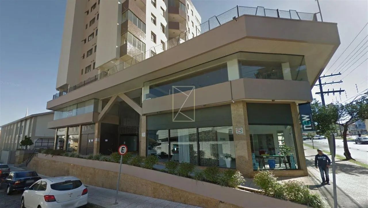 Sala Comercial com mezanino. Comercial e Residencial Moreira César. Ár
