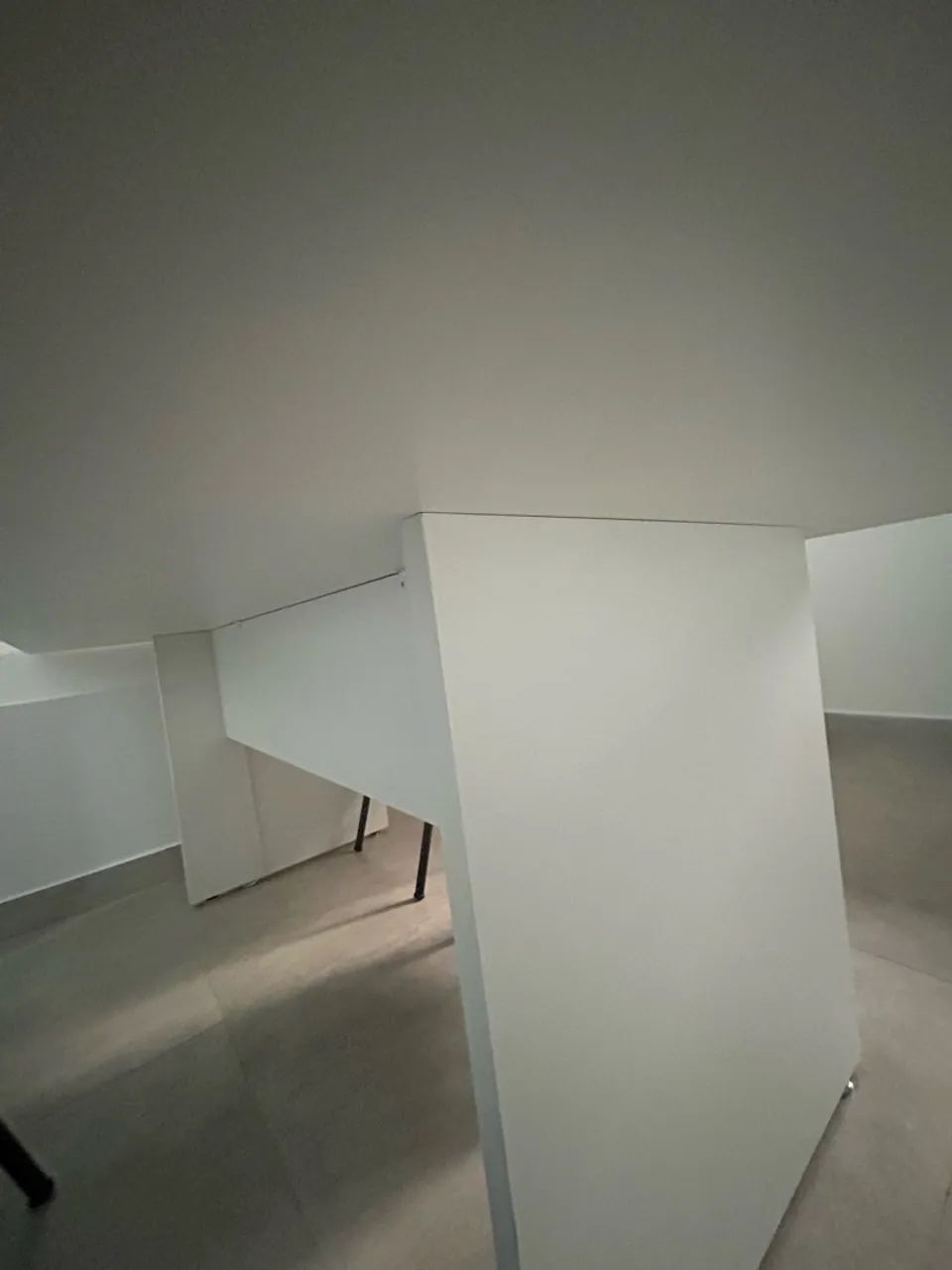 Mesa branca de escritório - Foto 5