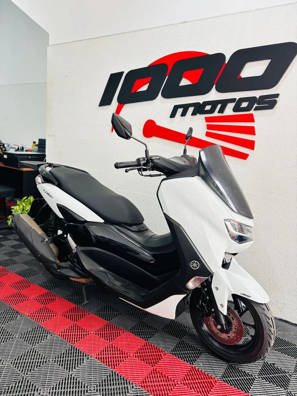 YAMAHA NMAX 160 
