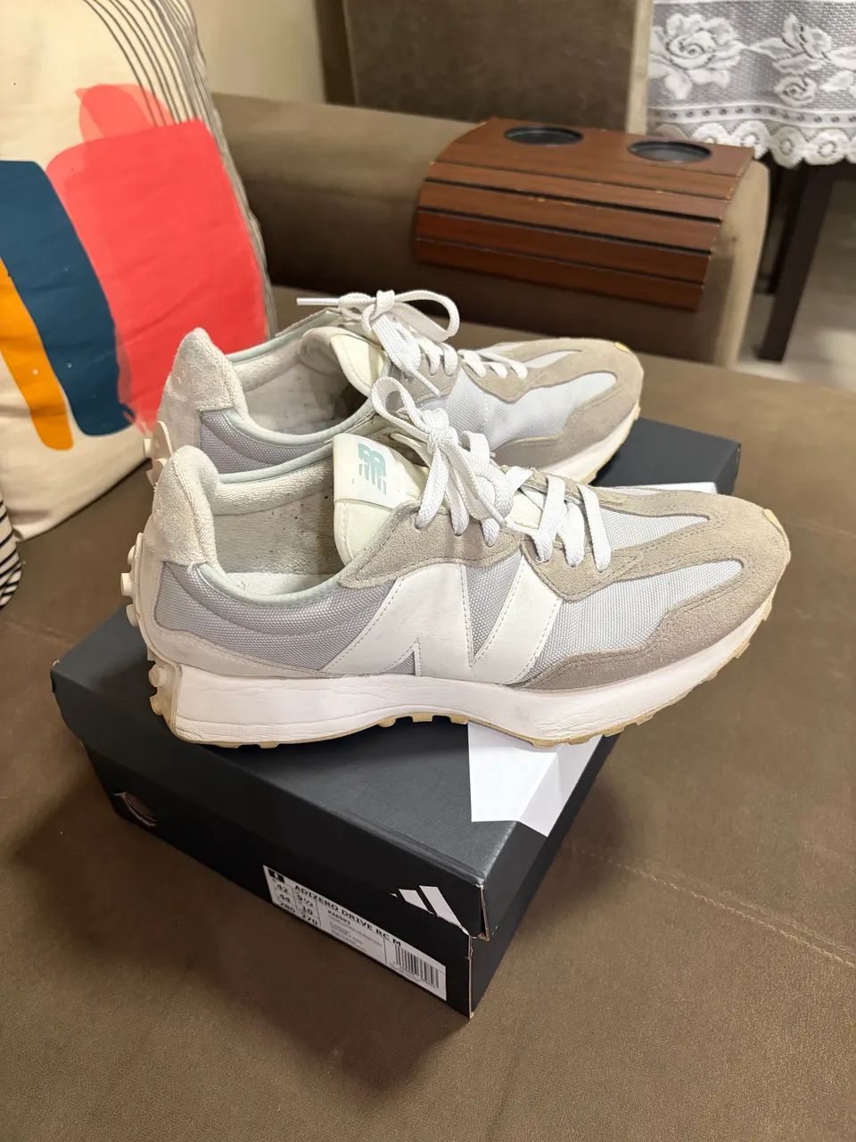 Tênis New balance 327 novo - Calçados - Engenho Velho de Brotas