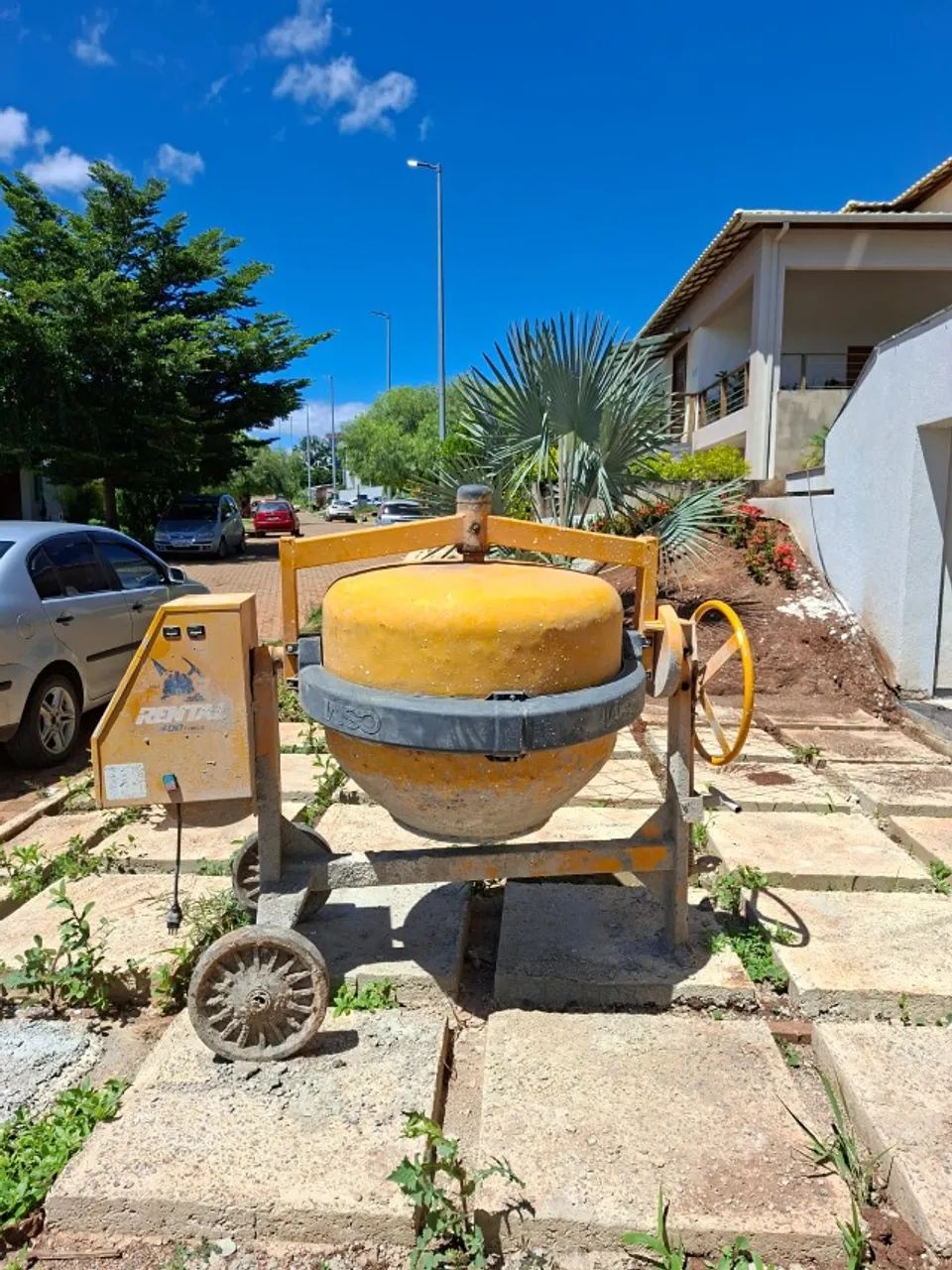 Betoneira CSM Rental Único Dono - Conservação Excelente! - Foto 2