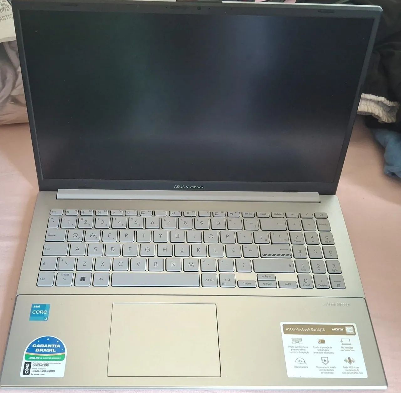 Notebook impecável, sem marcas de uso