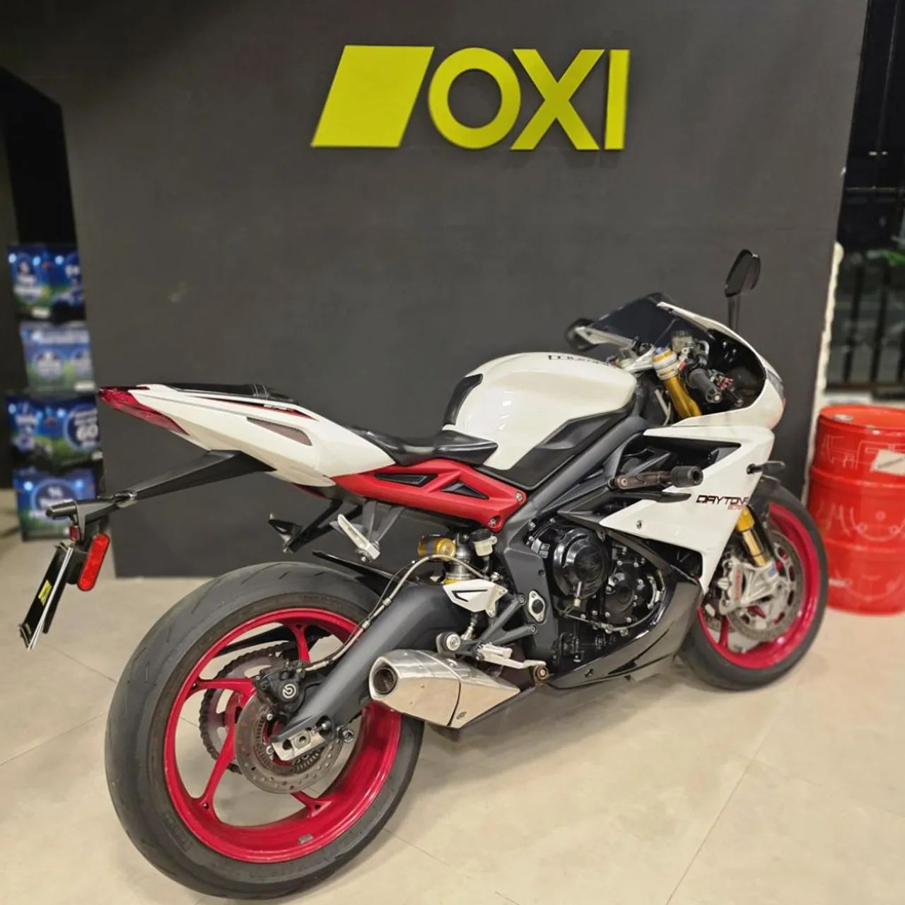 DAYTONA 675R - Foto 5