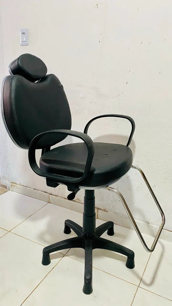 Cadeira profissional salão e barbearia  - Foto 3