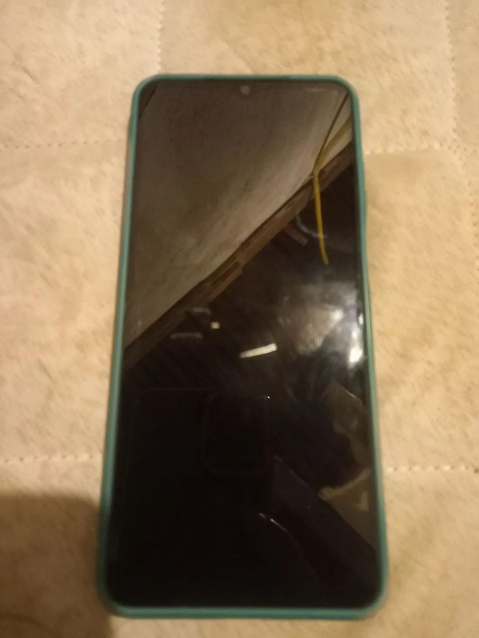 Vendo celular Motorola moto e22