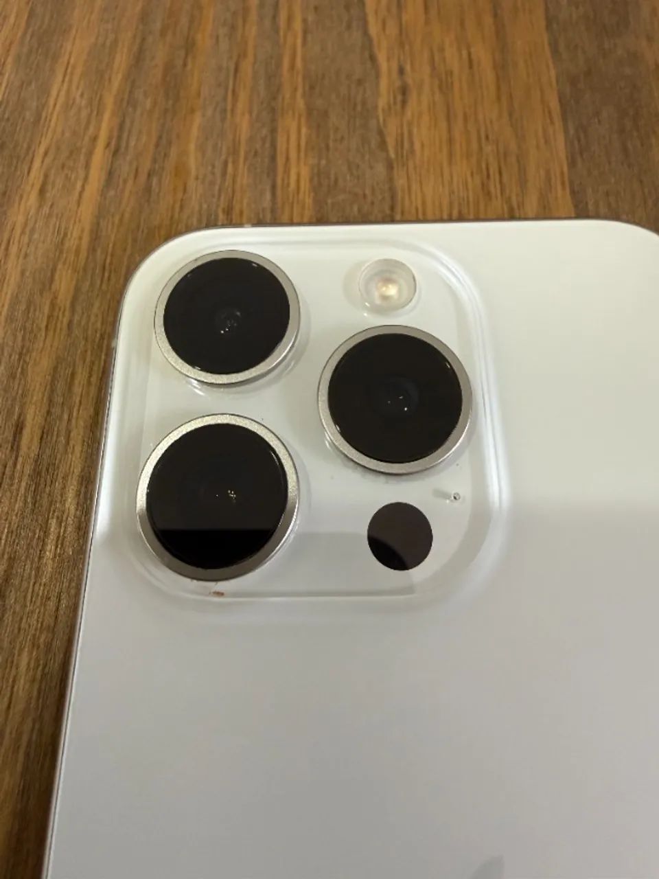 iPhone 15 Pro 256GB Titânio Branco - Bateria 85% - Foto 2