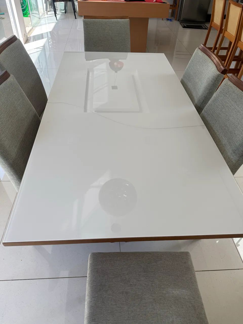 Mesa de Jantar 1,80 x 0,90m com 6 cadeiras com assento 50 cm
