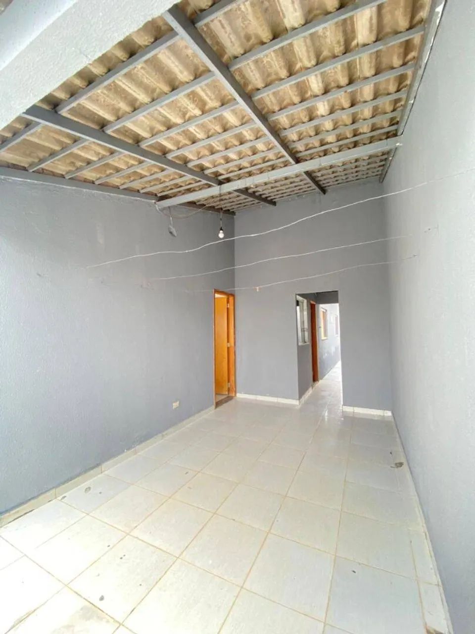 CASA 2 QUARTOS COM QUINTAL NO SETOR CRISTINA  TRINDADE/GO - Foto 2