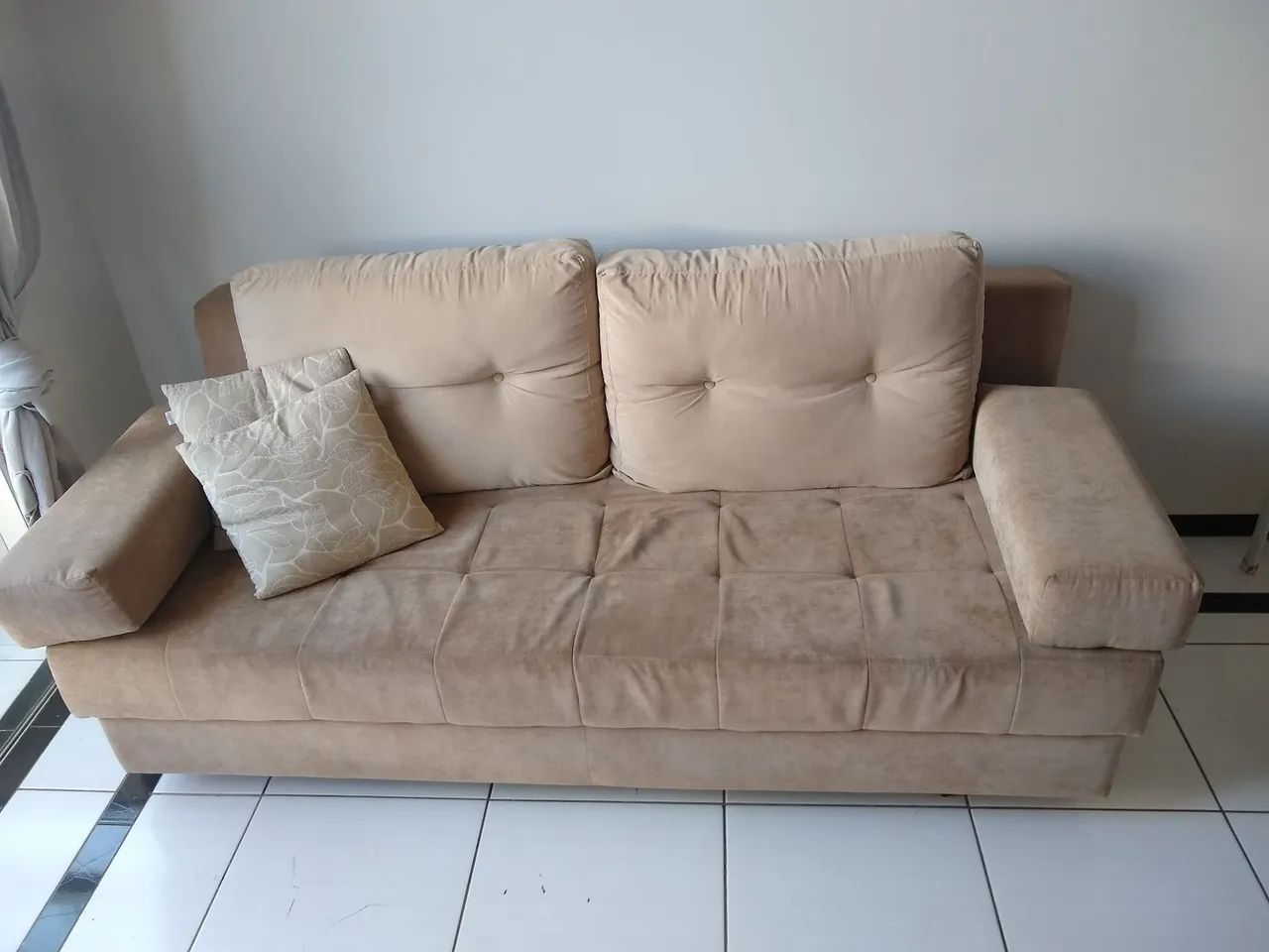 Vendo sofá cama Novo, pouco tempo de uso. - Foto 2