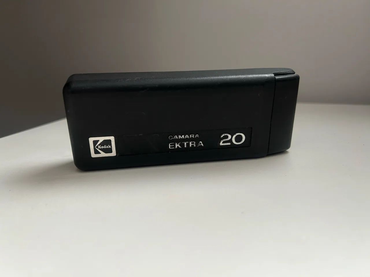 Câmera analógica Kodak para decoração 