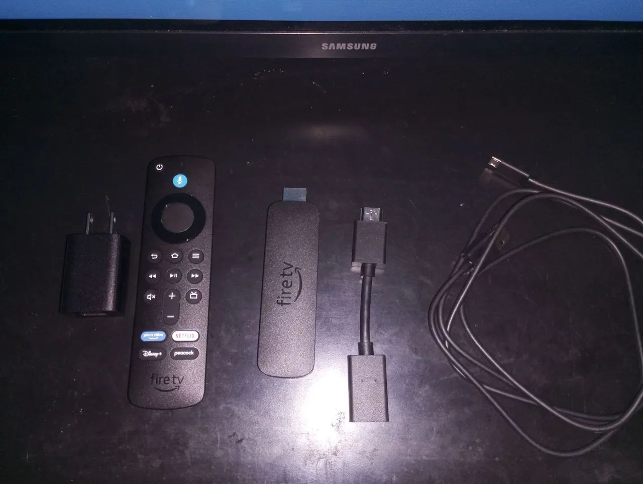 AMAZON FIRE TV 4K + CONTROLE E CABOS