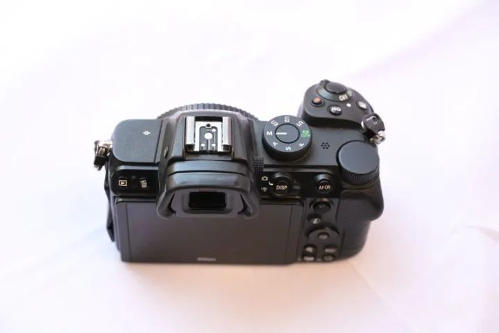 Câmera Nikon Z5 - Foto 4