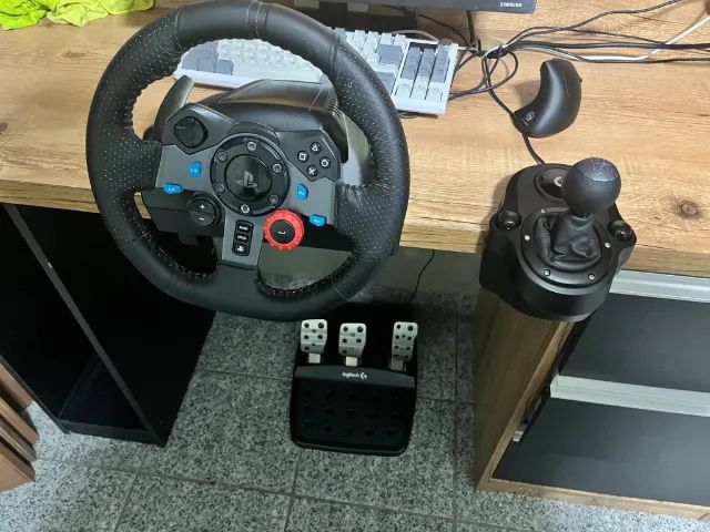 Logitech G29 Completo com Pedais e Câmbio - PC, PS4 e PS5