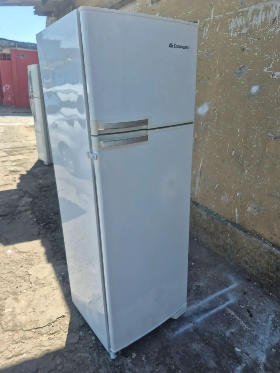 Geladeira continental 370 litros funciona perfeiramente - Foto 3