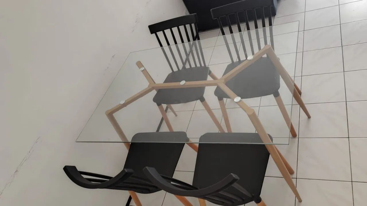 Mesa com tampo de vidro - Foto 3