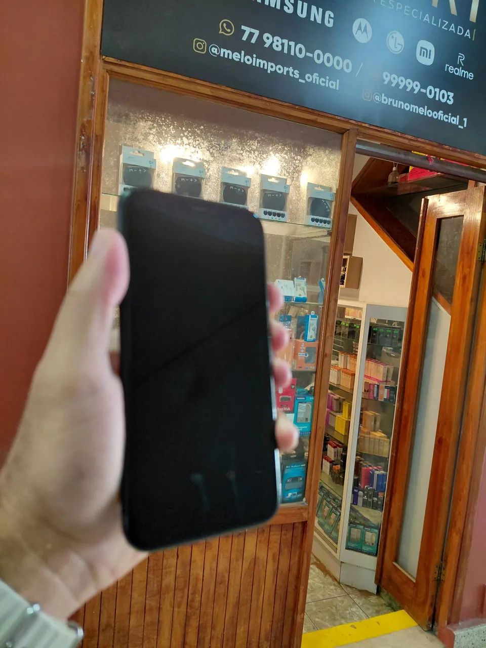 IPHONE XR PREMIUM  - Foto 4