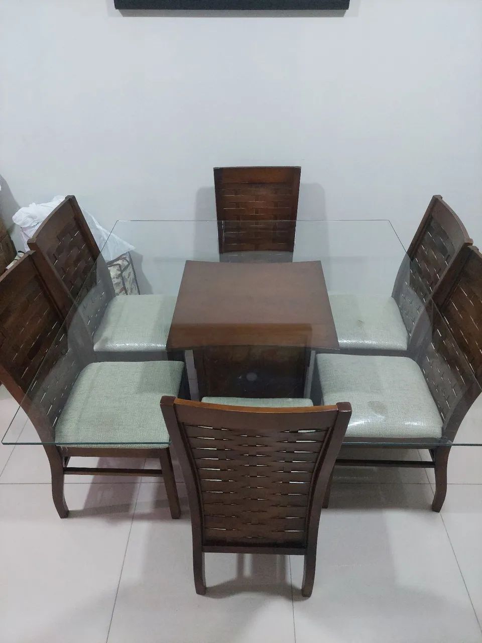 Mesa de jantar para 6 cadeiras 