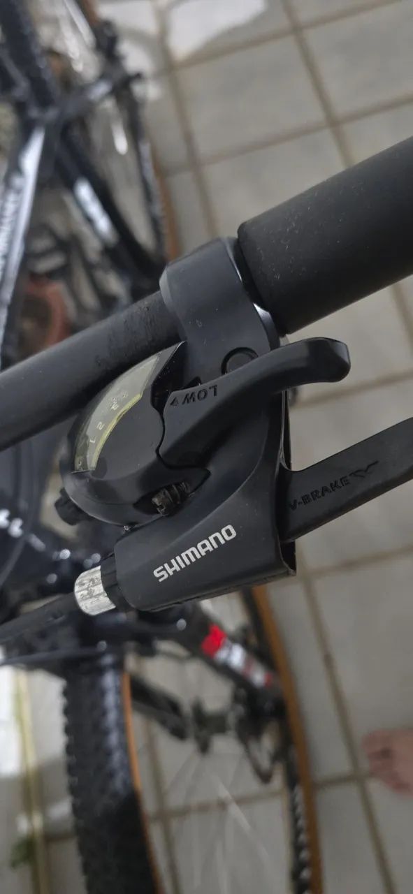 Bike Colli aro 29 com acessórios e pouco usada - Foto 4